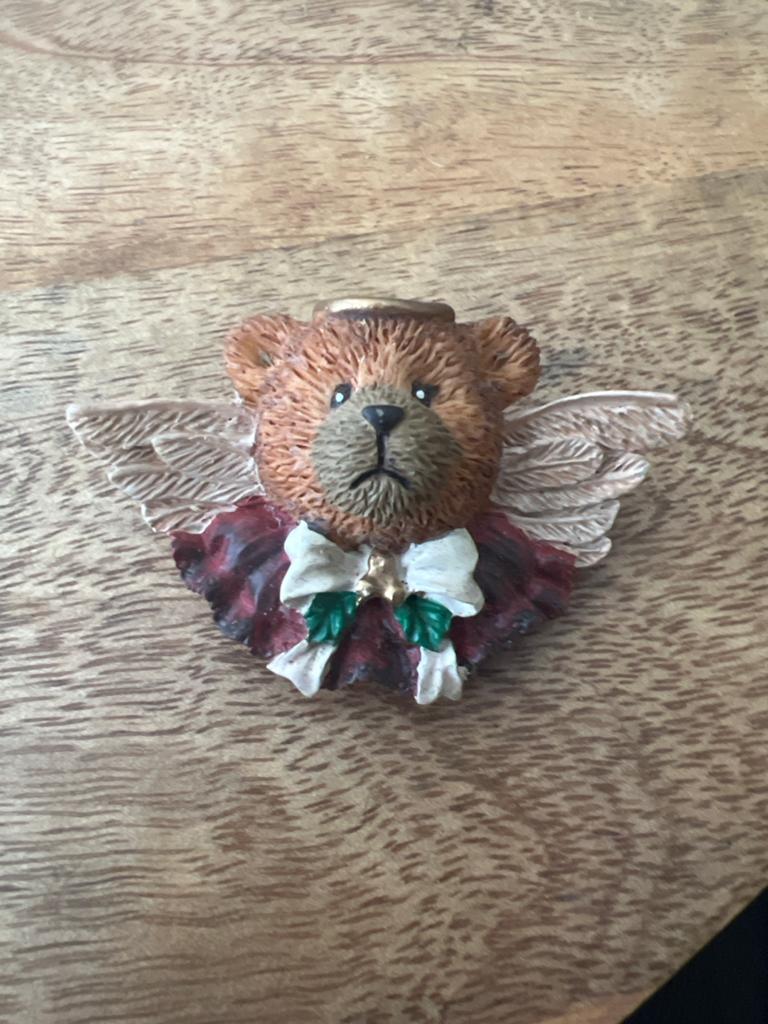 Vintage Beren Broche - Engel Beertje met Vleugels, Overige materialen, 4 tot 7 cm, Bruin, Ophalen of Verzenden