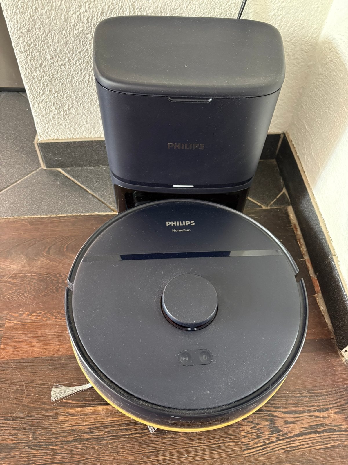 Philips HomeRun 2000 Series met leegstation, Witgoed en Apparatuur, Stofzuigers, Ophalen, Zo goed als nieuw, Robotstofzuiger