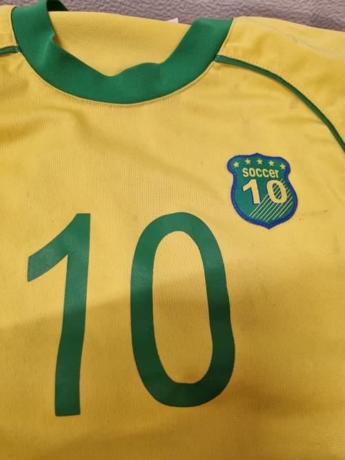 Voetbalset shirt en broek brazilie , maat 128, Kinderen en Baby's, Ophalen of Verzenden, 'T Olde Gre-j, Info@toldegrej.nl, Endepoelstraat 20f Didam