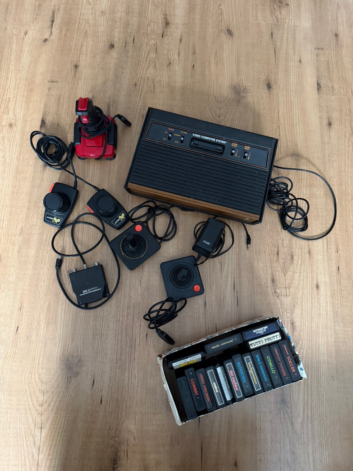Werkende Atari spel, Spelcomputers en Games, Spelcomputers | Atari, Ophalen of Verzenden, Gebruikt, Met games, Met 3 controllers of meer