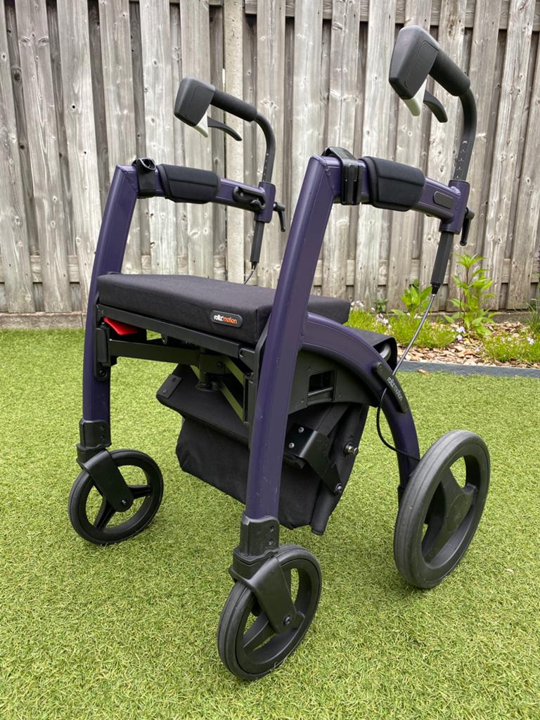 Rollz Motion 2.1 (rollator en duwrolstoel in één) purple, Diversen, Rollators, Ophalen, Opvouwbaar, Zo goed als nieuw