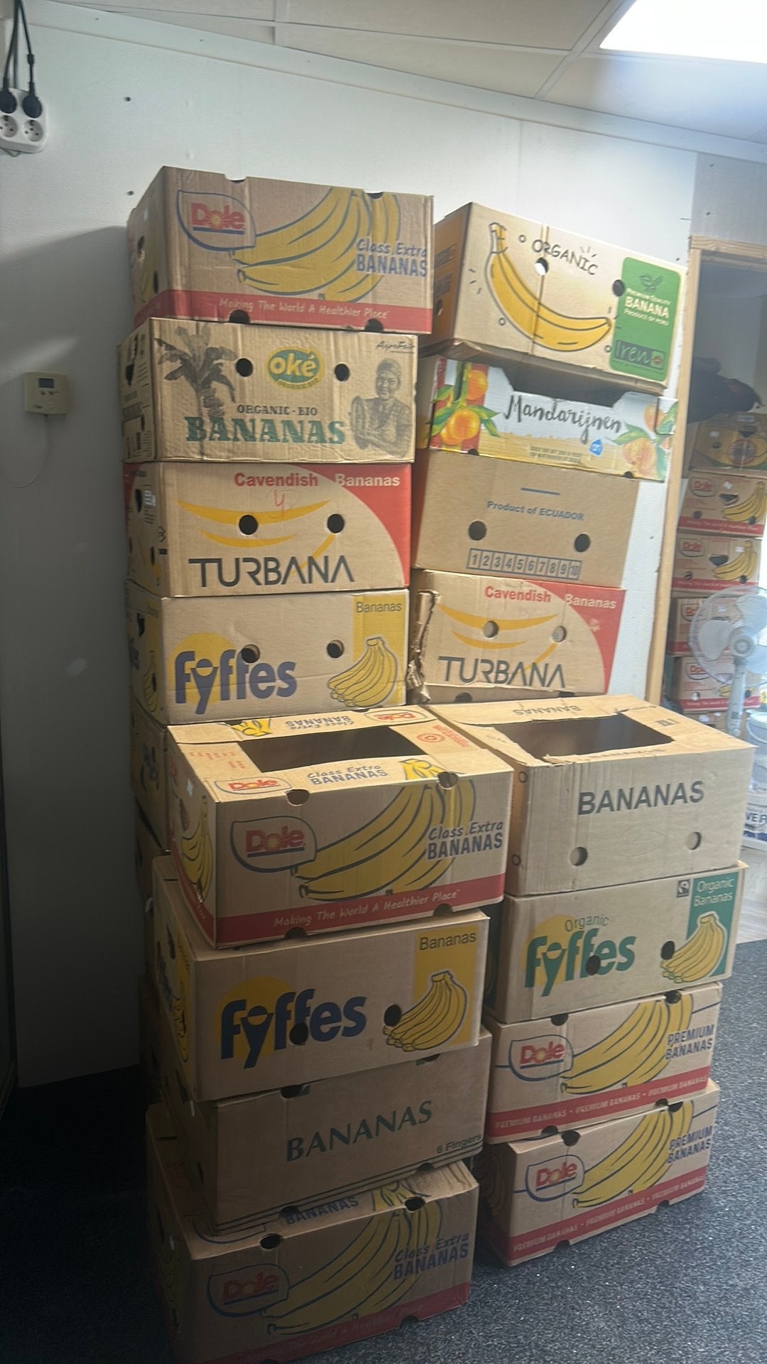 25 bananen dozen gratis, Doos, Minder dan 35 cm, Ophalen of Verzenden, Zo goed als nieuw