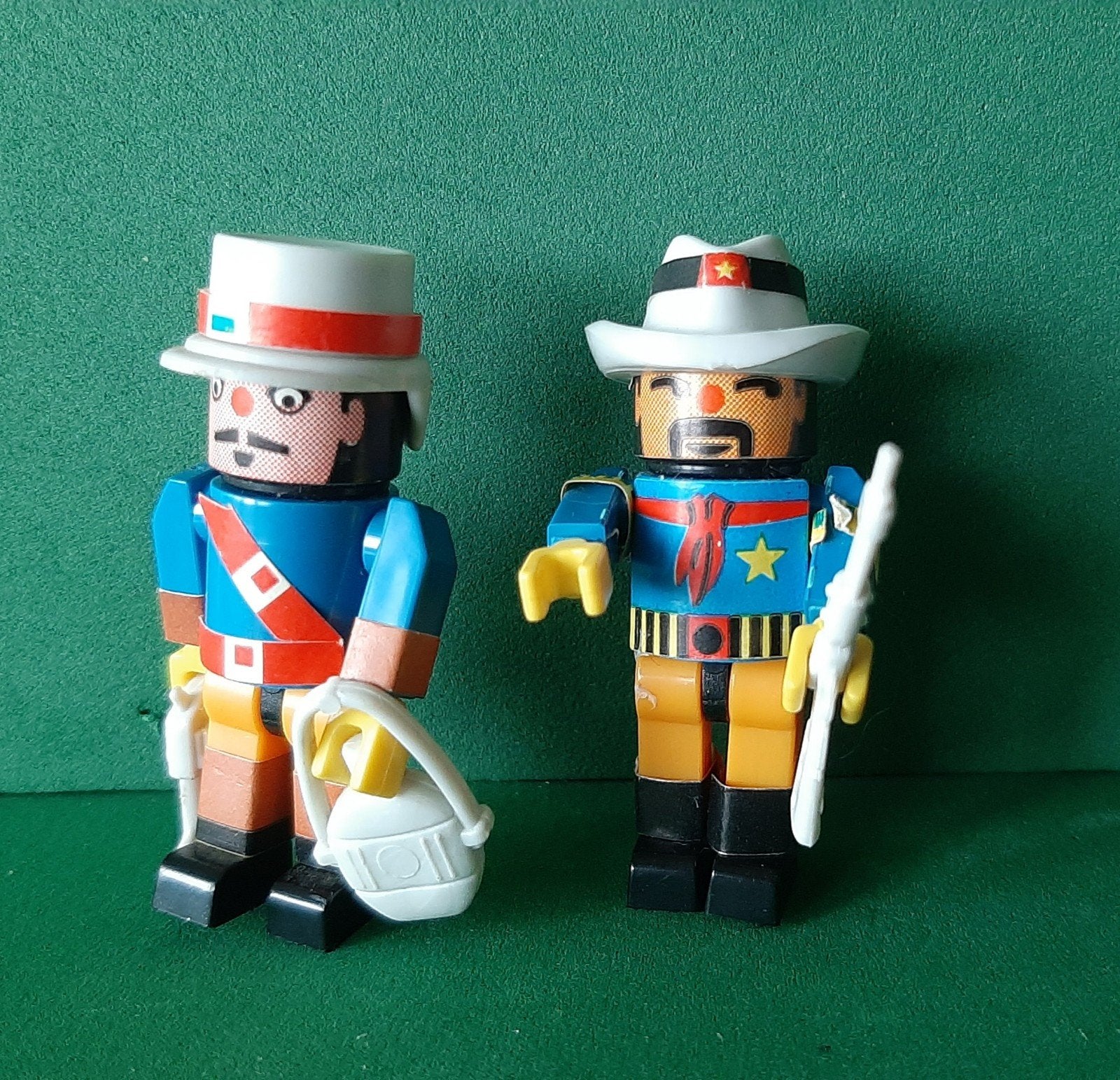 Ferrero Kindersurprise Rundkörperfiguren 1980 - 2 stuks, Ophalen of Verzenden, Gebruikt