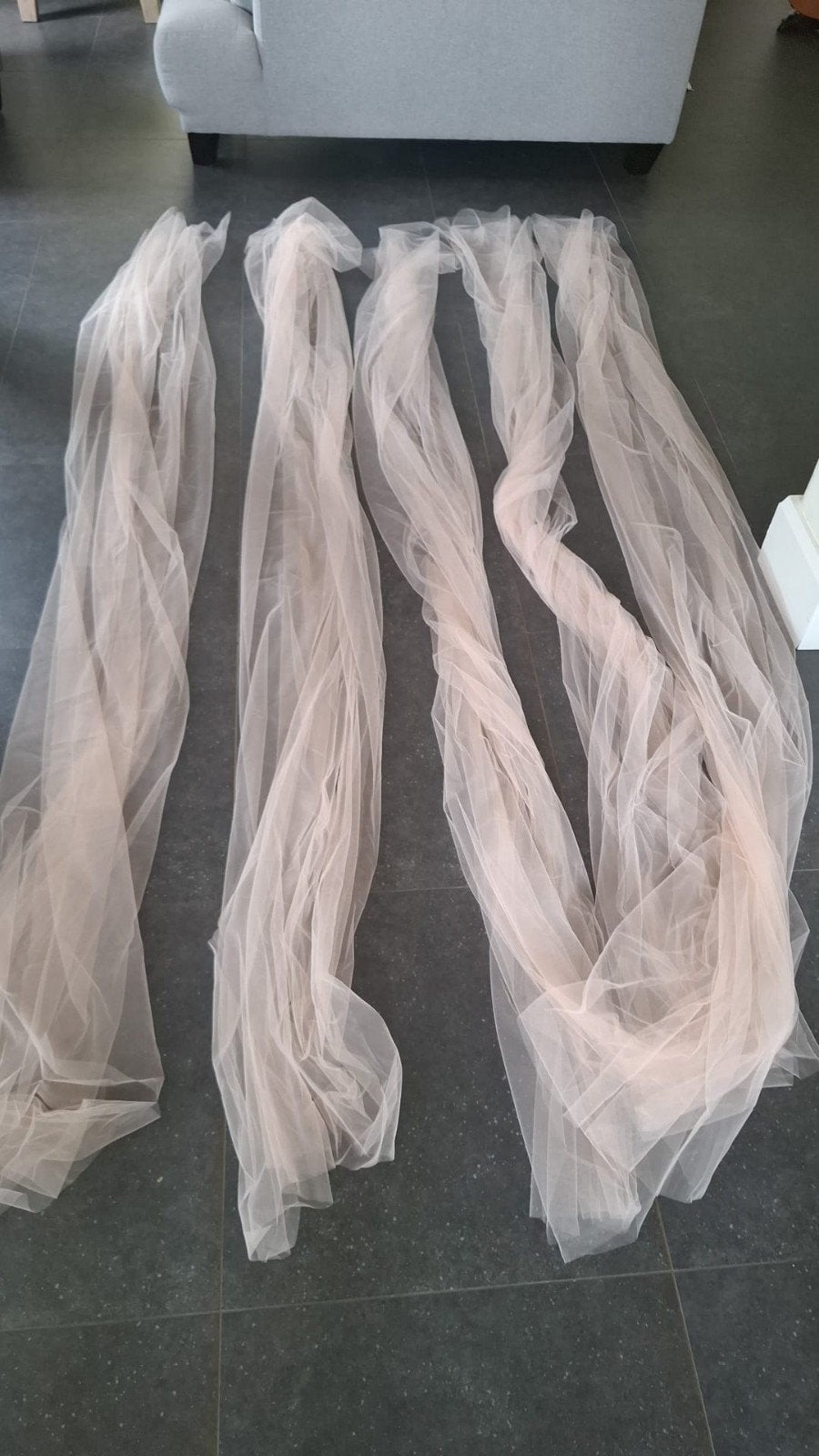 Champagnekleur tule stof voor decoratie of kleding, Overige materialen, 200 cm of meer, Ophalen of Verzenden, Zo goed als nieuw