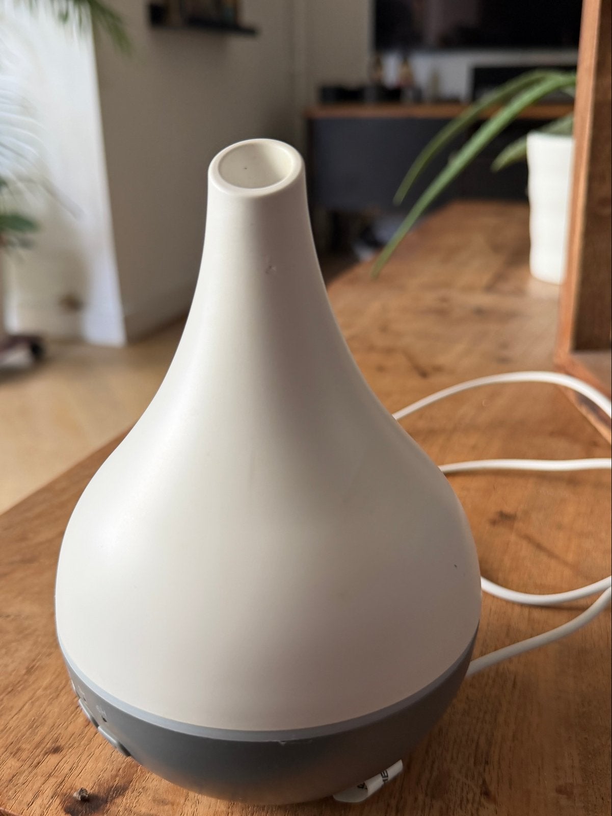 Stijlvolle Aroma Diffuser met diverse kleuren LED licht, Nieuw, Kunststof, Ophalen of Verzenden, Modern