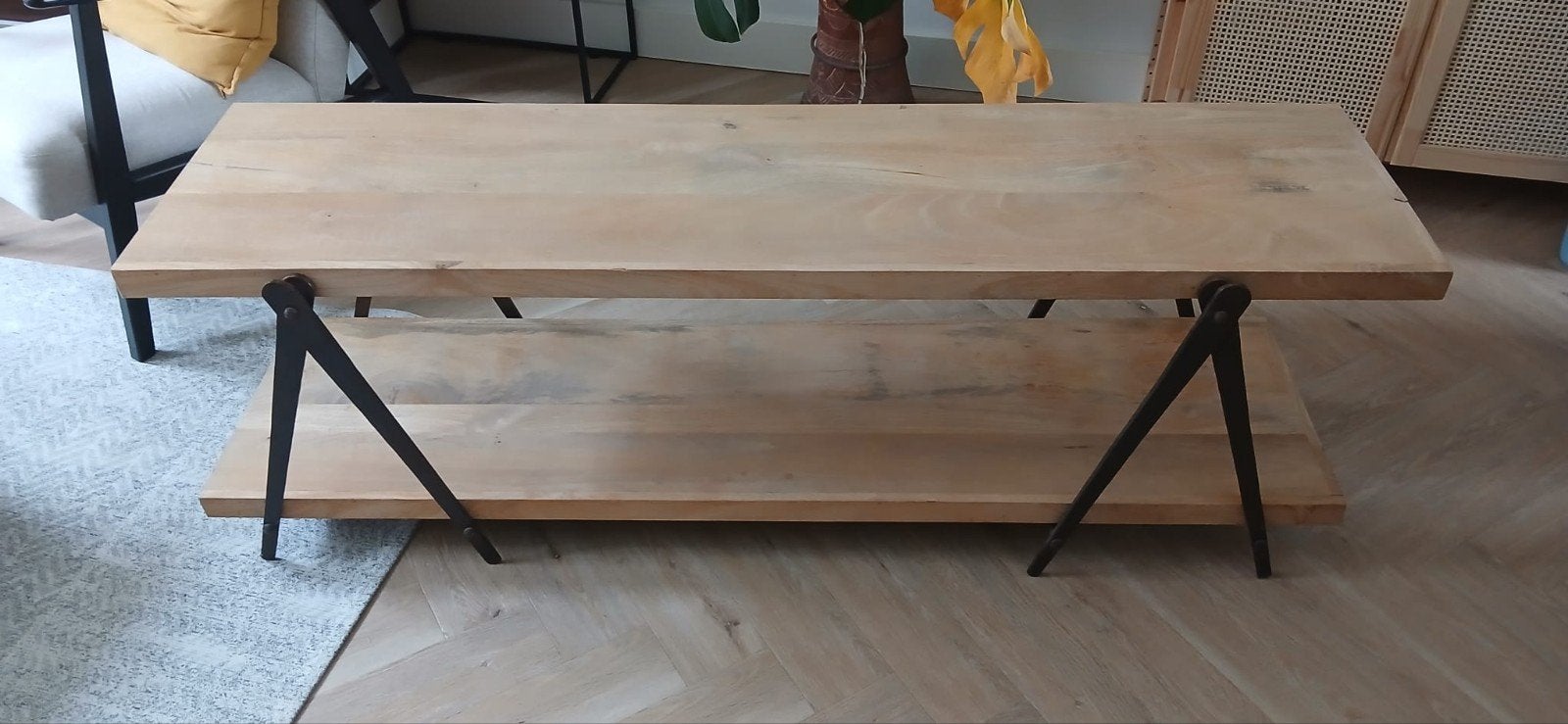 TV furniture, Ophalen, 25 tot 50 cm, Rechthoekig