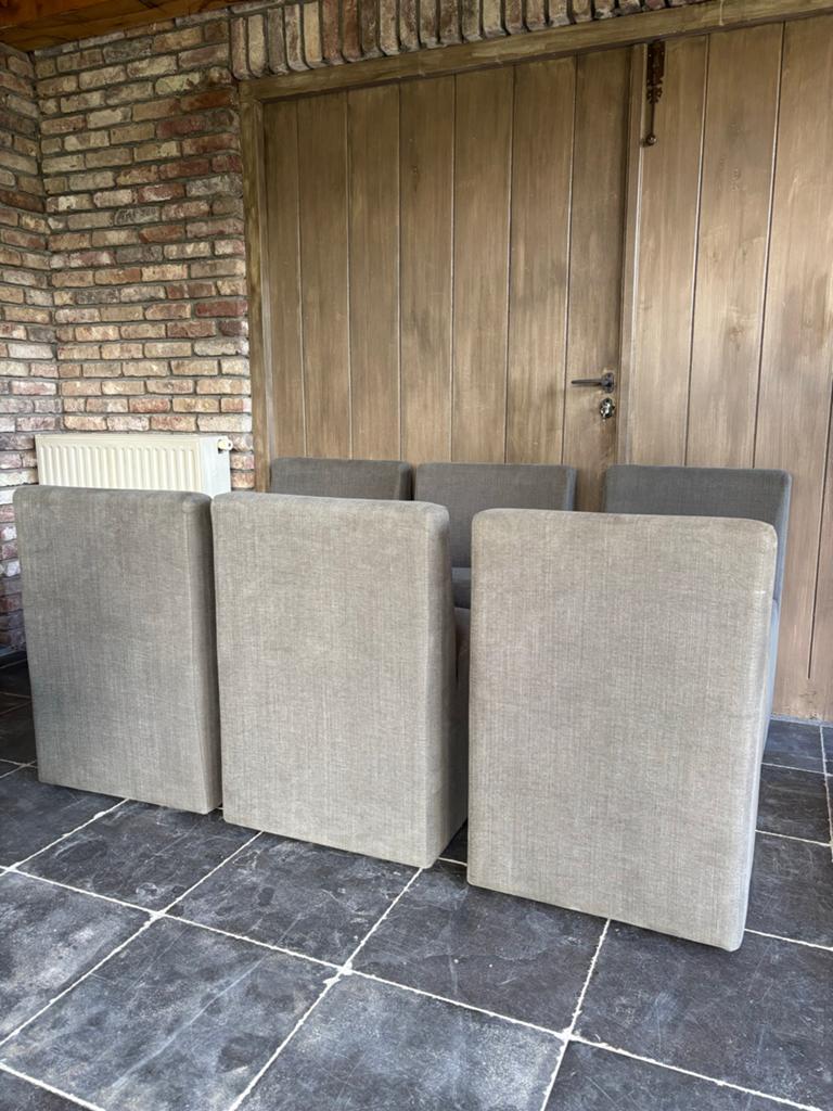 Set van 6 grijze stoffen stoelen op wieltjes van Gommaire, Huis en Inrichting, Stoelen, Ophalen, Zo goed als nieuw, Vijf, Zes of meer stoelen