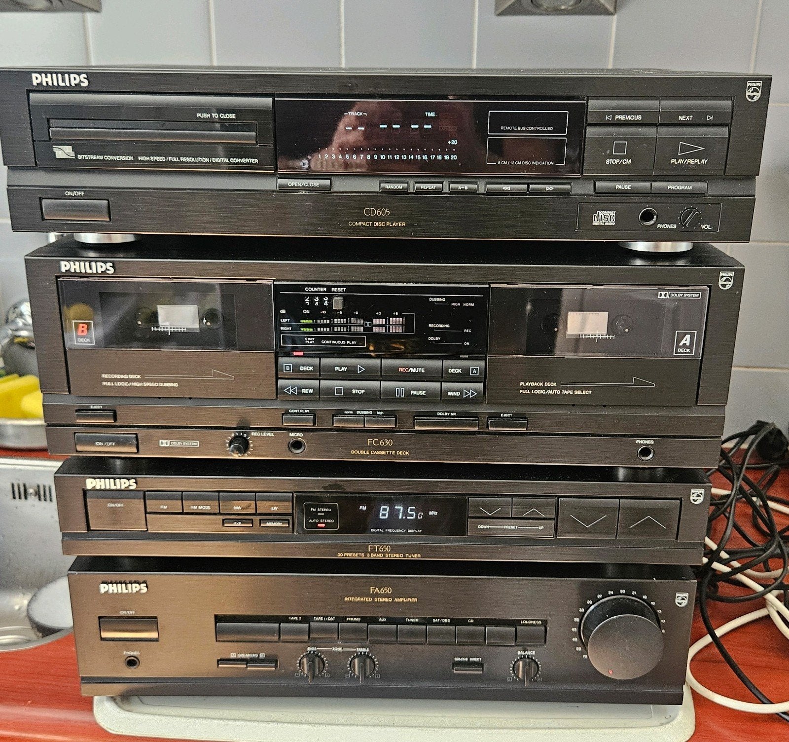 Philips stereo set compleet met kabels zie beschrijving, Ophalen, Philips, Losse componenten, Cassettedeck