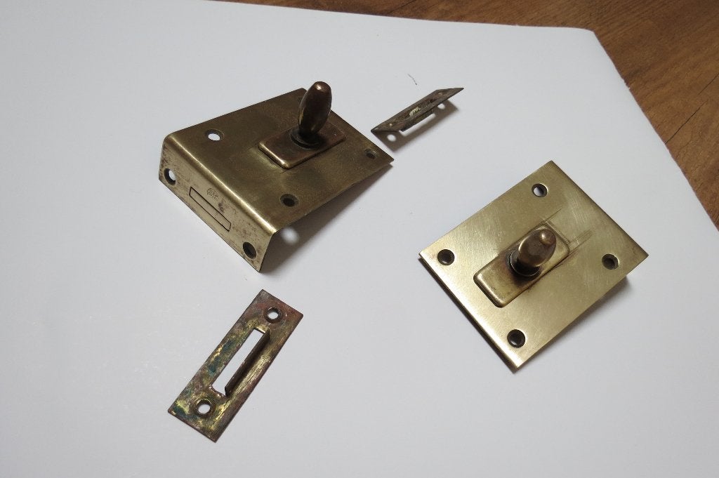Messing Inlaat voordeurschuif 90x65x25 mm., Ophalen, Zo goed als nieuw, Koper of Messing, Slot