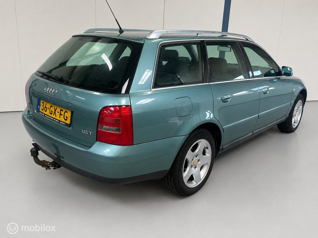 Audi A4 Avant 1.8 5V Turbo Advance RUNNER/EXPORT APK 2027, Auto's, Audi, Voorwielaandrijving, 1300 kg, Gebruikt, Automatische klimaatregeling