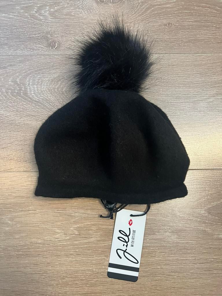 Nieuw shoeby jill kinder pom pom muts zwart 1 maat, Ophalen of Verzenden, Nieuw, Meisje, Muts