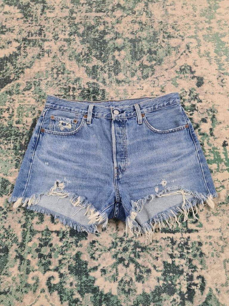 501 Levi's korte broek  Dames W29  Blauw, Blauw, Ophalen of Verzenden, Zo goed als nieuw, W30 - W32 (confectie 38/40)
