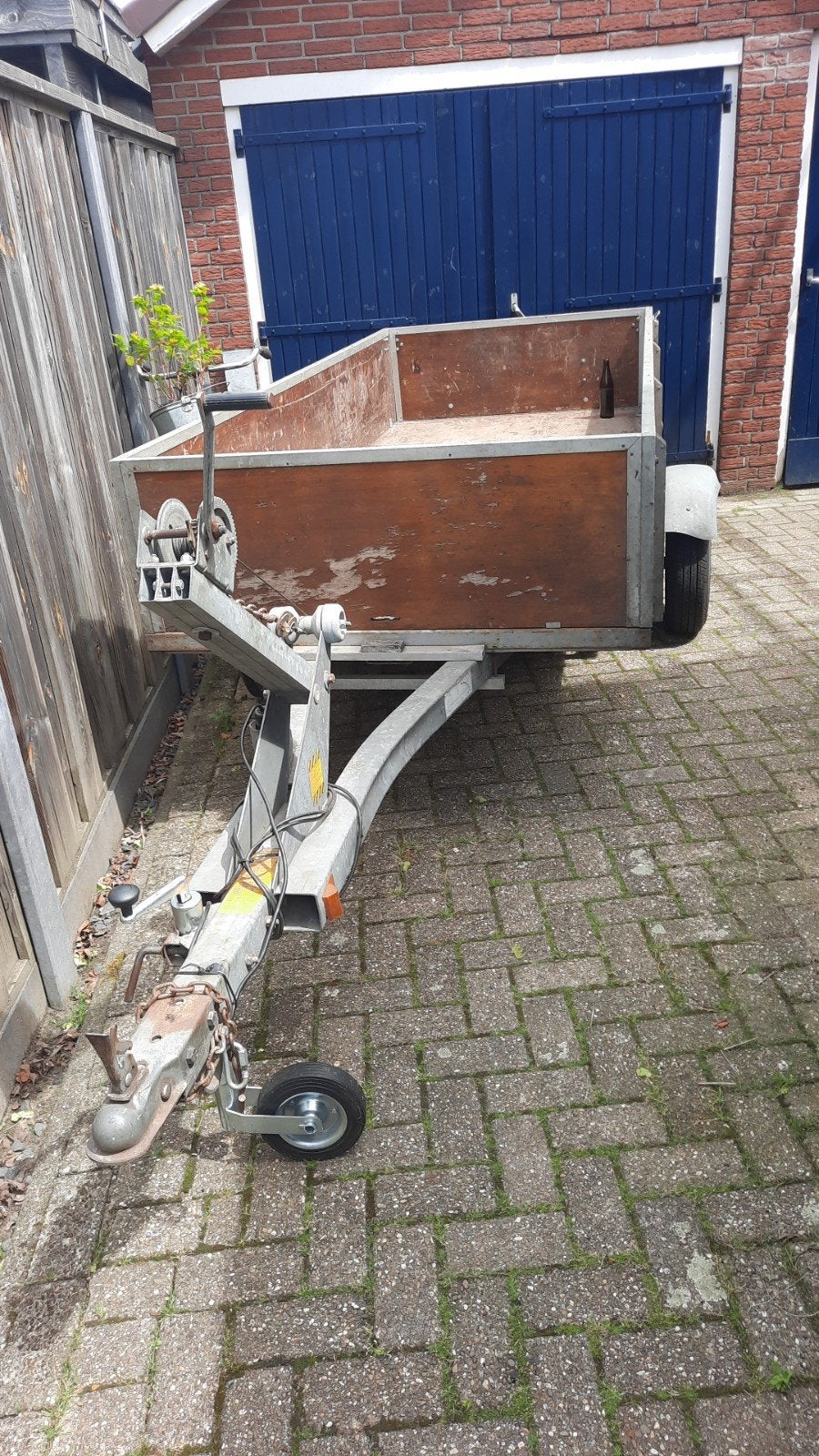 Stevige aanhanger met lier en houten zijwanden, Ophalen of Verzenden, Gebruikt