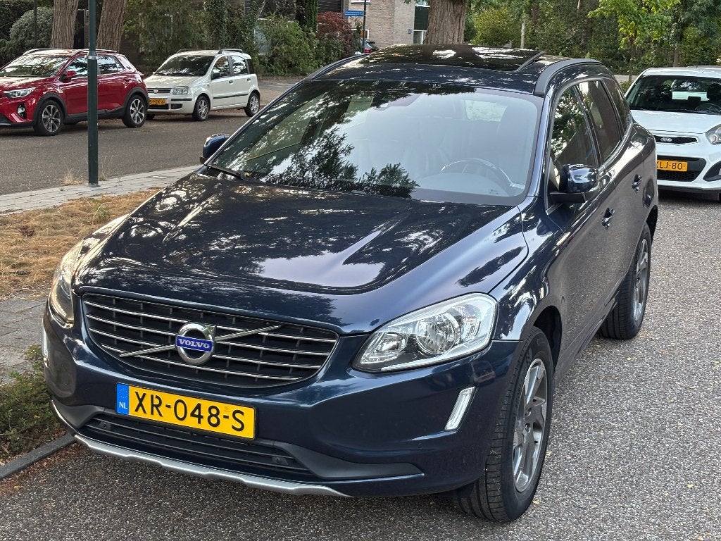 Volvo XC60 2.0 D4 2014 Euro-6/Pano/ Sportstoelen/leder, Auto's, Voorwielaandrijving, Euro 6, 4 cilinders, Blauw