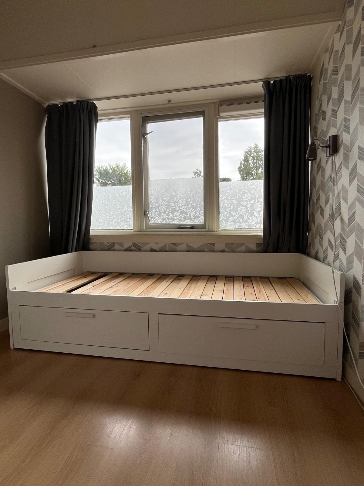 Uitschuifbed 80x200 (naar 160) met 2 opberglades, Huis en Inrichting, Ophalen, Gebruikt, Wit, 80 cm