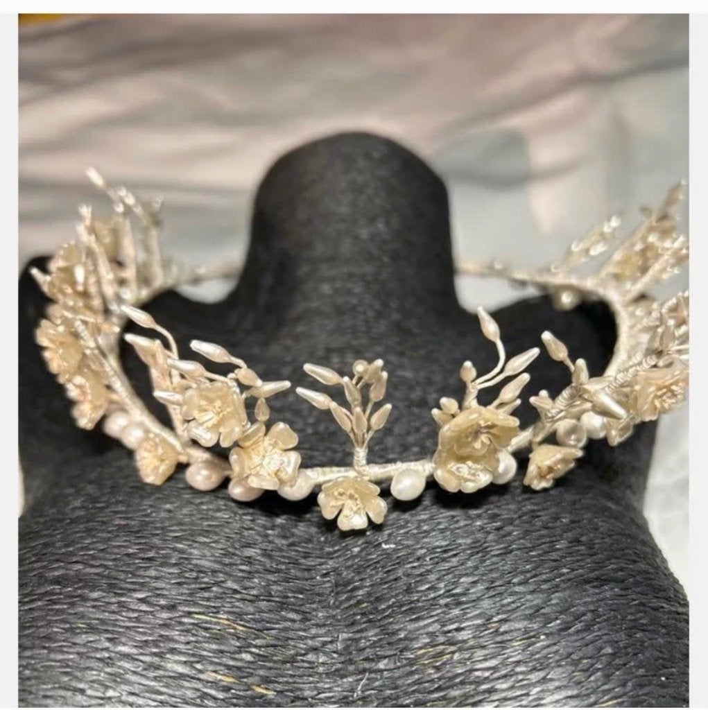 Antieke Tiara met Wasbloemen - Prachtige Bruidsaccessoire, Ophalen of Verzenden, Dames