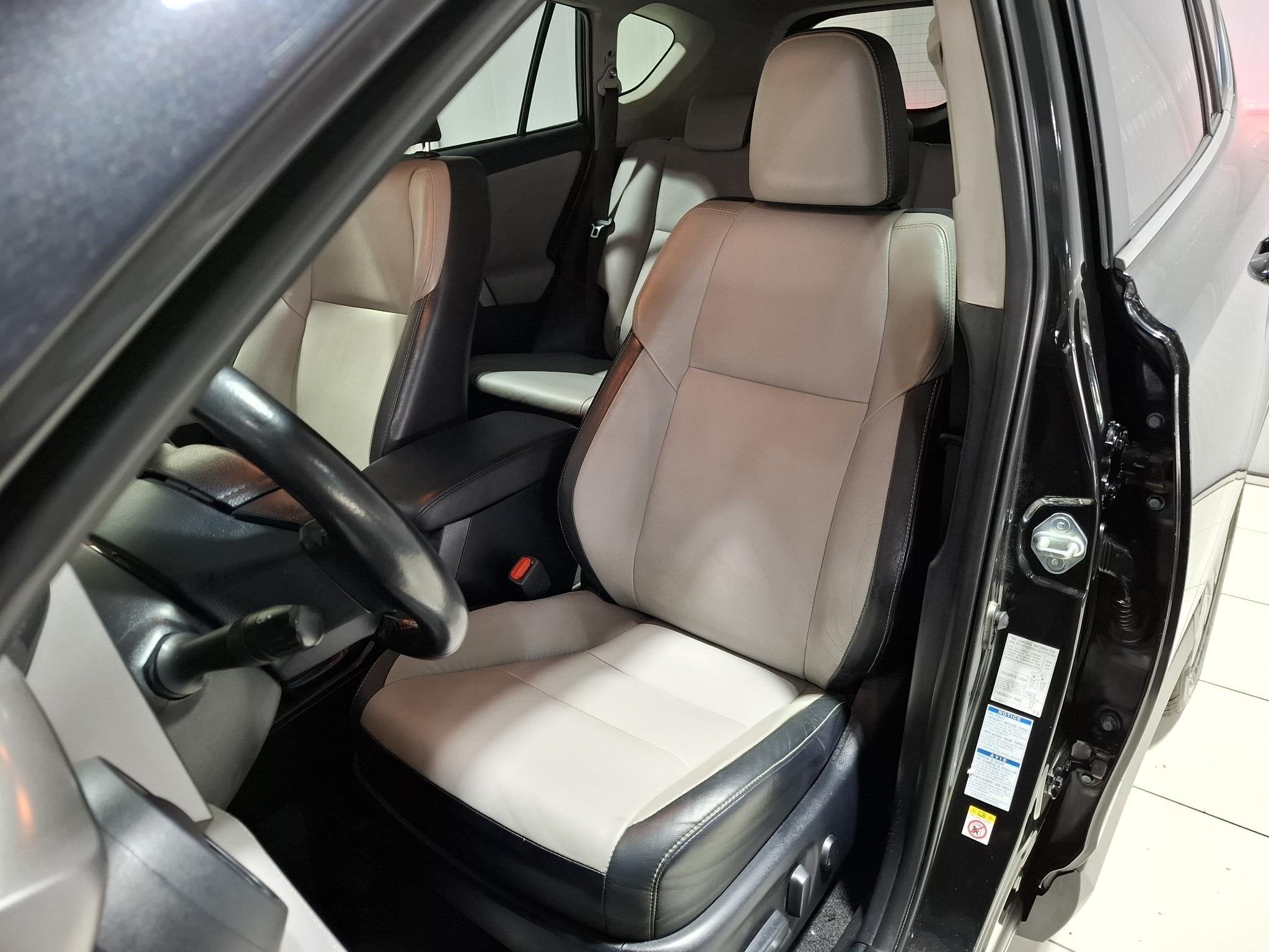 Toyota RAV4 2.5 Hybrid Executive Lederen bekleding , Navigat, Auto's, Gebruikt, Euro 6, Zwart, Leder