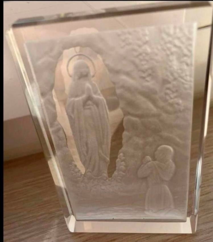 Maria en Bernadette Lourdes in glas .. erg mooi, Ophalen of Verzenden