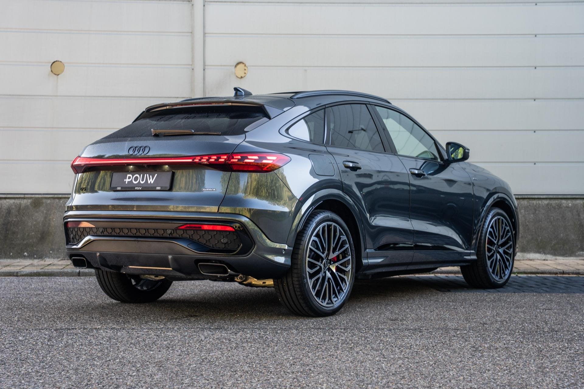 Audi Q5 Sportback 2.0 TFSI e-hybrid quattro S Edition Compet, 12 maanden, 4 cilinders, 150 min, Bedrijf