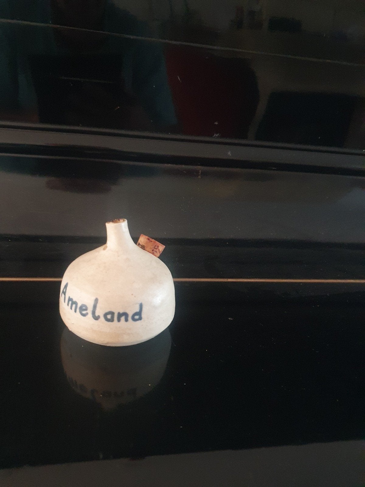 Vintage Handgedraaid Keramiek Souvenir olielampje – Ameland, Ophalen
