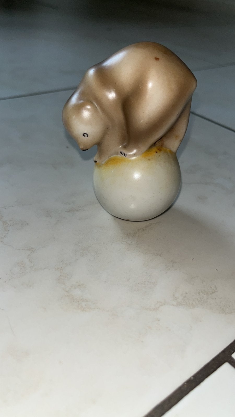 Vintage ijsbeer op bal, Ophalen, Zo goed als nieuw