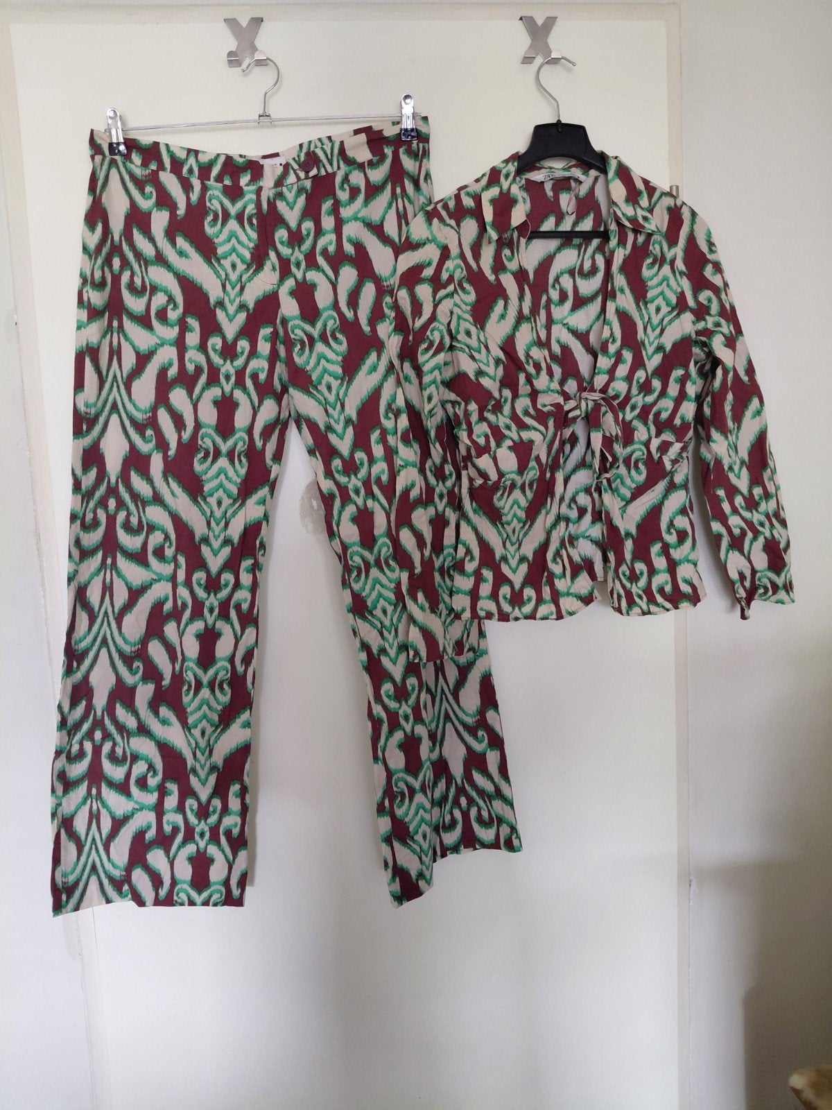Zara tweedelige set met ikat print - maat M, Kleding | Dames, Maat 38/40 (M), Meerkleurig, Zara, Ophalen of Verzenden