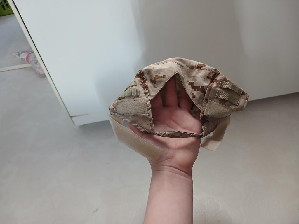 Fast helmet cover, desert camo, Ophalen of Verzenden, Landmacht, Overige gebieden, Overige typen