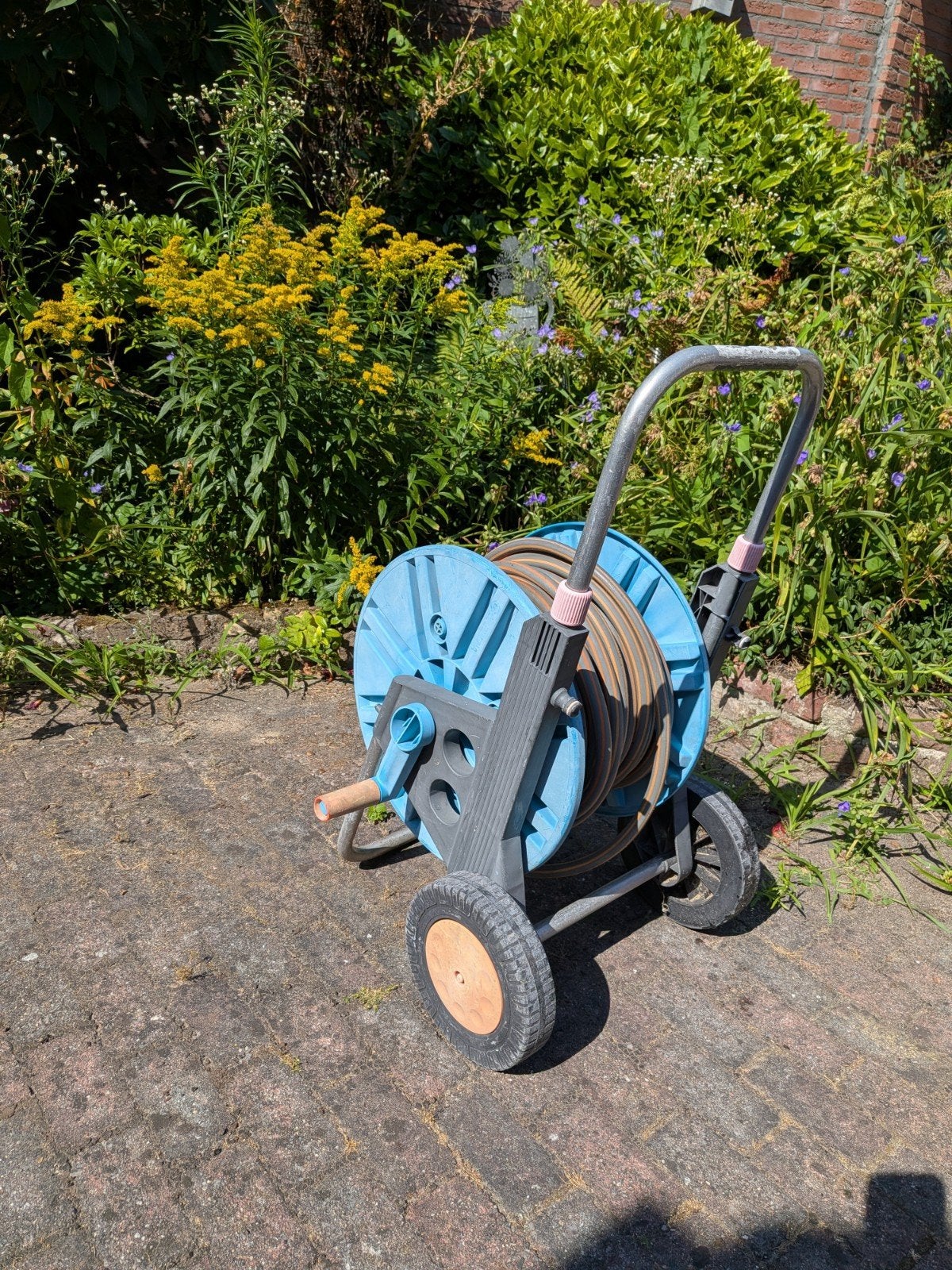 Gardena tuinslang met haspel, 15-20 meter, verweerd, Ophalen, Gebruikt, Tuinslanghaspel
