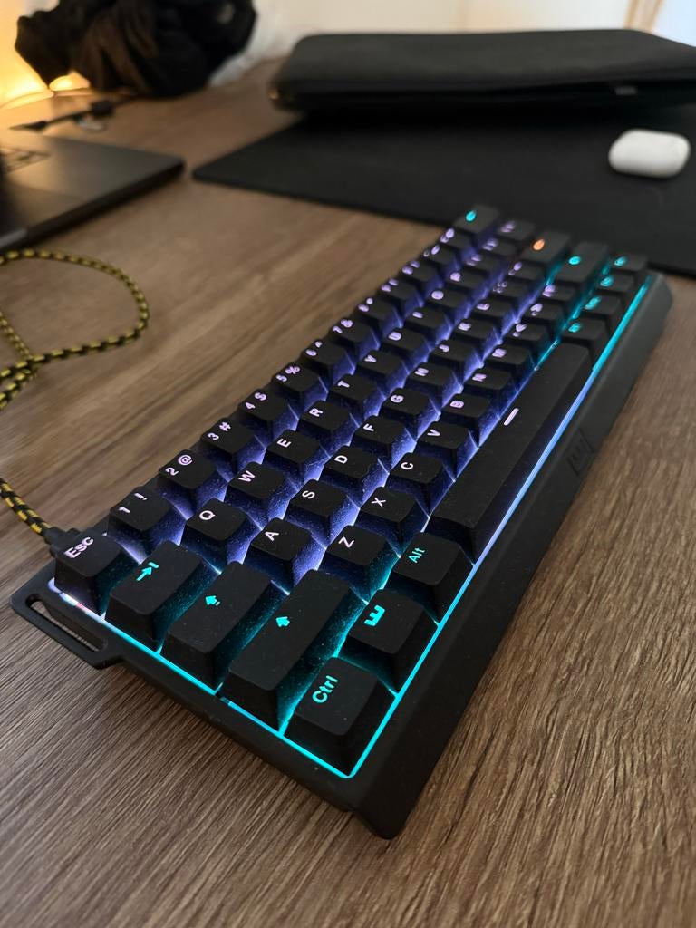Wooting 60HE Gaming Toetsenbord - Razendsnel en Compact, Computers en Software, Toetsenborden, Zo goed als nieuw, Qwerty, Bedraad