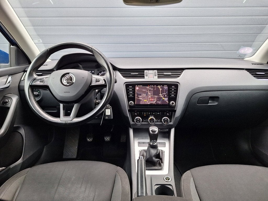 Skoda Octavia Combi | 1.0 TSI Greentech Ambition Business |, Auto's, Skoda, Stof, Gebruikt, Blauw, 49 €/maand