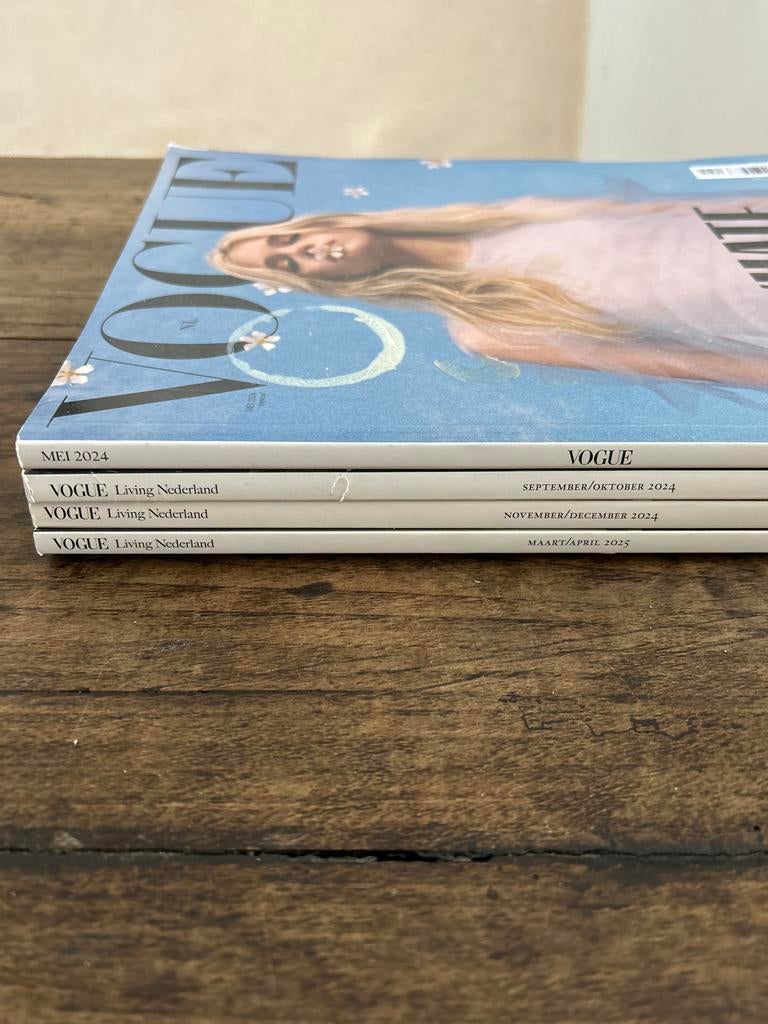 Vogue Living Nederland - 4 edities (2024-2025), Boeken, Ophalen of Verzenden, Zo goed als nieuw, Glossy