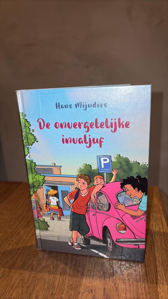 KR-7 Hans Mijnders De onvergetelijke invaljuf, Boeken, Kinderboeken | Jeugd | onder 10 jaar, Ophalen of Verzenden, Gelezen, Fictie algemeen