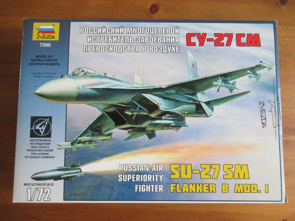 Sukhoi Su-27SM Flanker B mod.1 (Zvezda 1/72) + resin cockpit, Overige merken, 1:72 tot 1:144, Nieuw, Ophalen of Verzenden