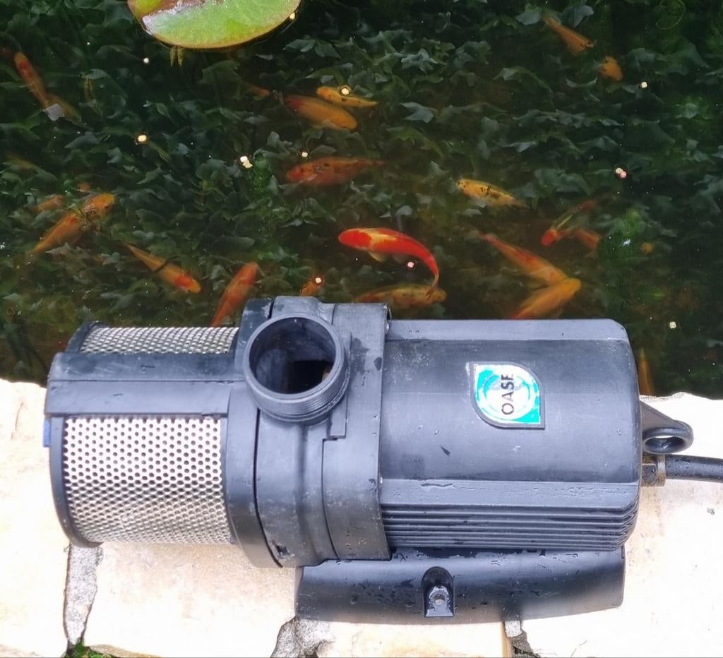 Oase neptun 9000 L/H zie ook mijn andere advertenties., Tuin en Terras, Vijver-toebehoren, Ophalen of Verzenden