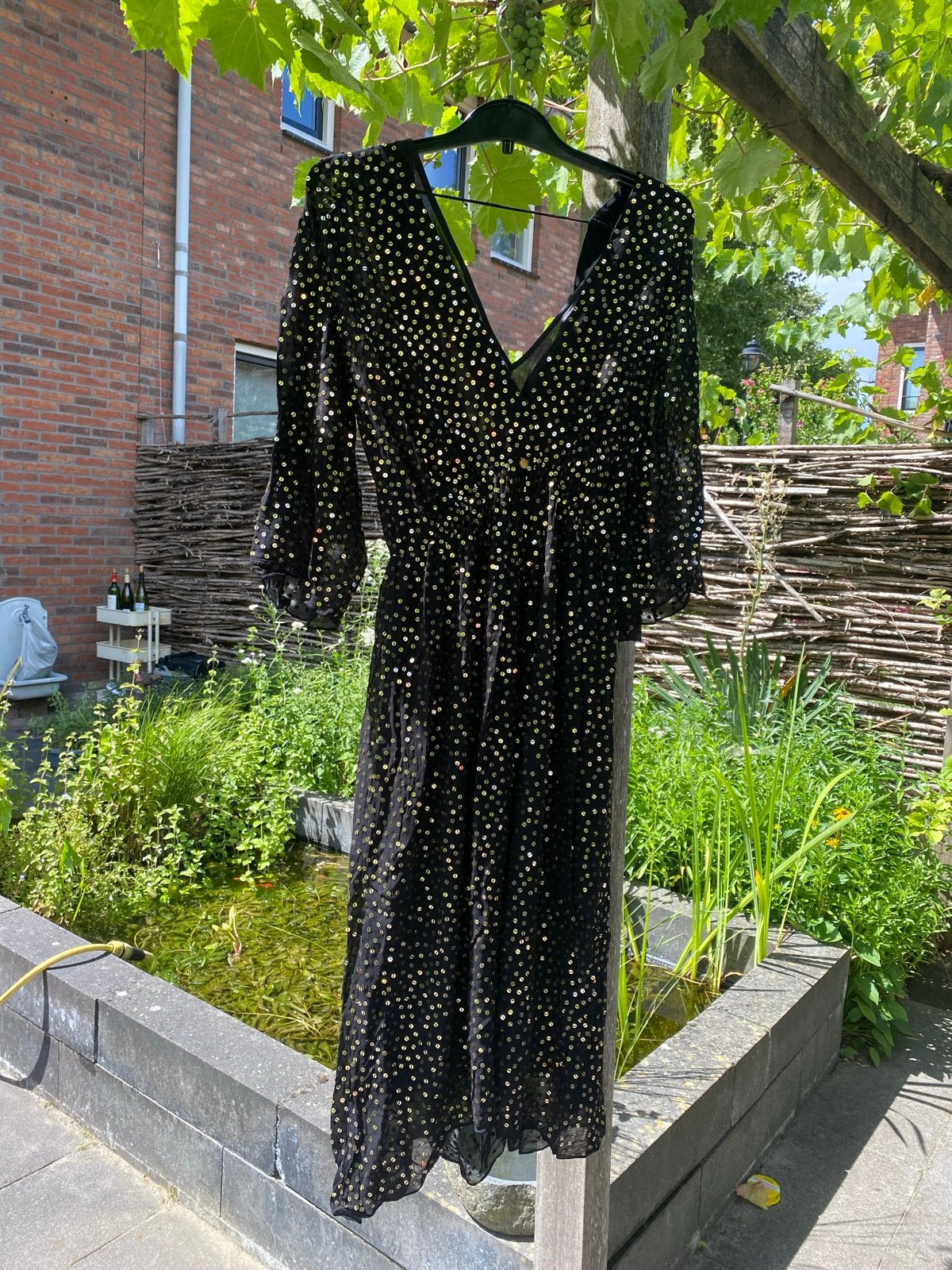 Antik Batik jurk zwart met gouden pailetten mt M/40, Kleding | Dames, Jurken, Maat 38/40 (M), Zwart, Nieuw, Ophalen of Verzenden
