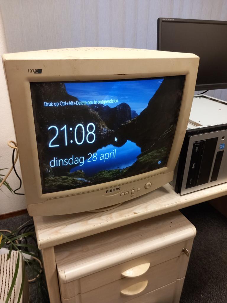 Philips 107E21 crt monitor. Retro gaming., Computers en Software, Overige typen, Overige resoluties, 60 Hz of minder, Ophalen