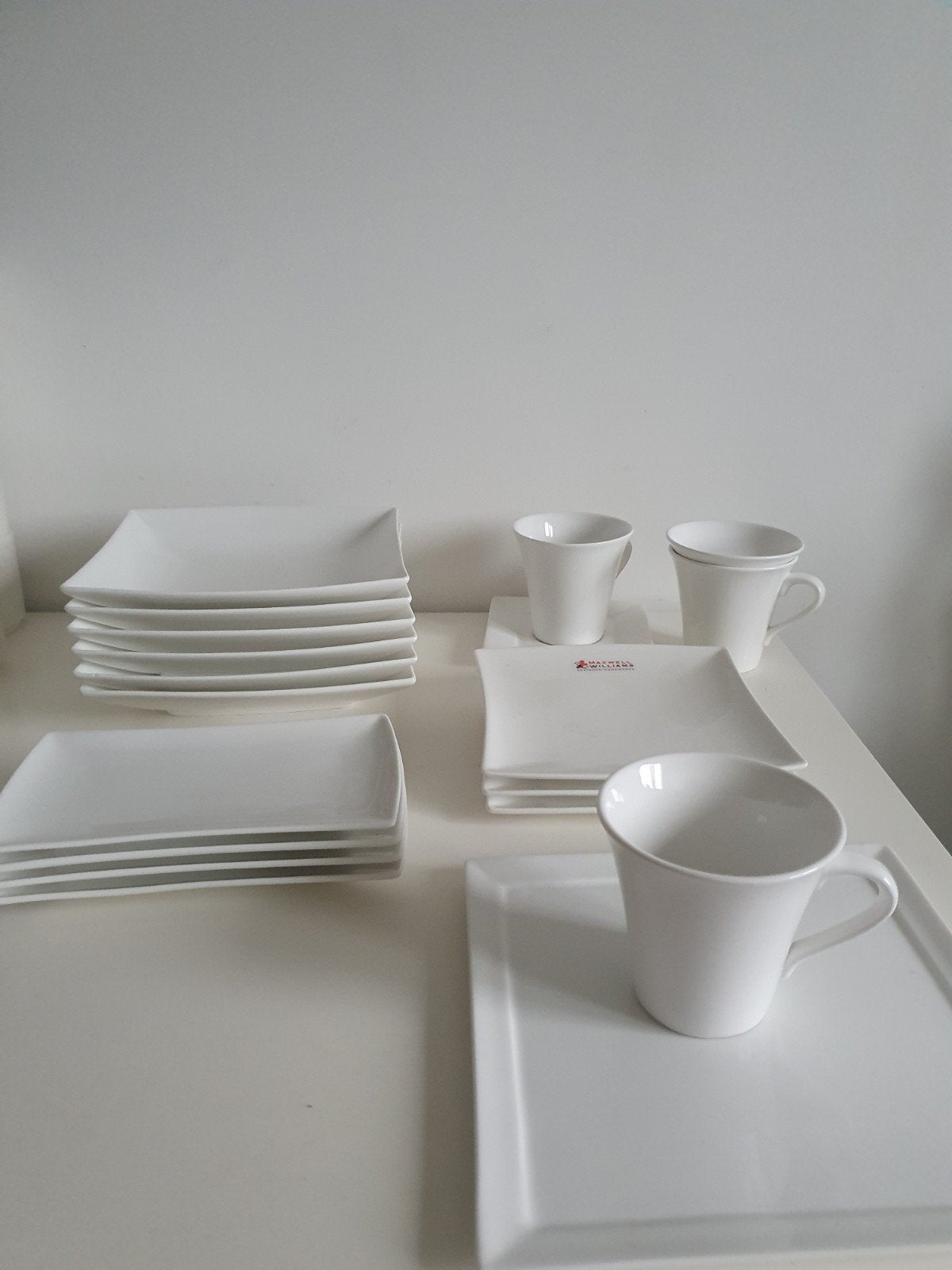 Maxwell & Williams,  White Basics, 19 stuks.  Nieuw, Ophalen of Verzenden