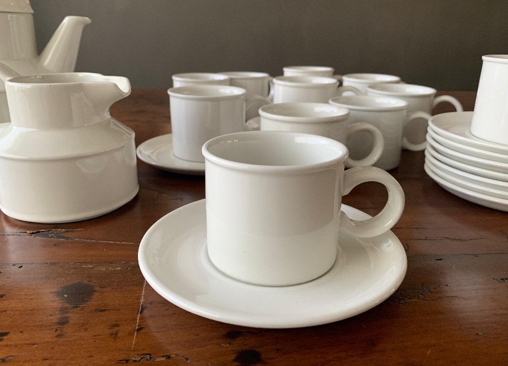 Servies wedgwood white plain, Gebruikt, Ophalen of Verzenden, Overige stijlen, Kop(pen) en/of Schotel(s)