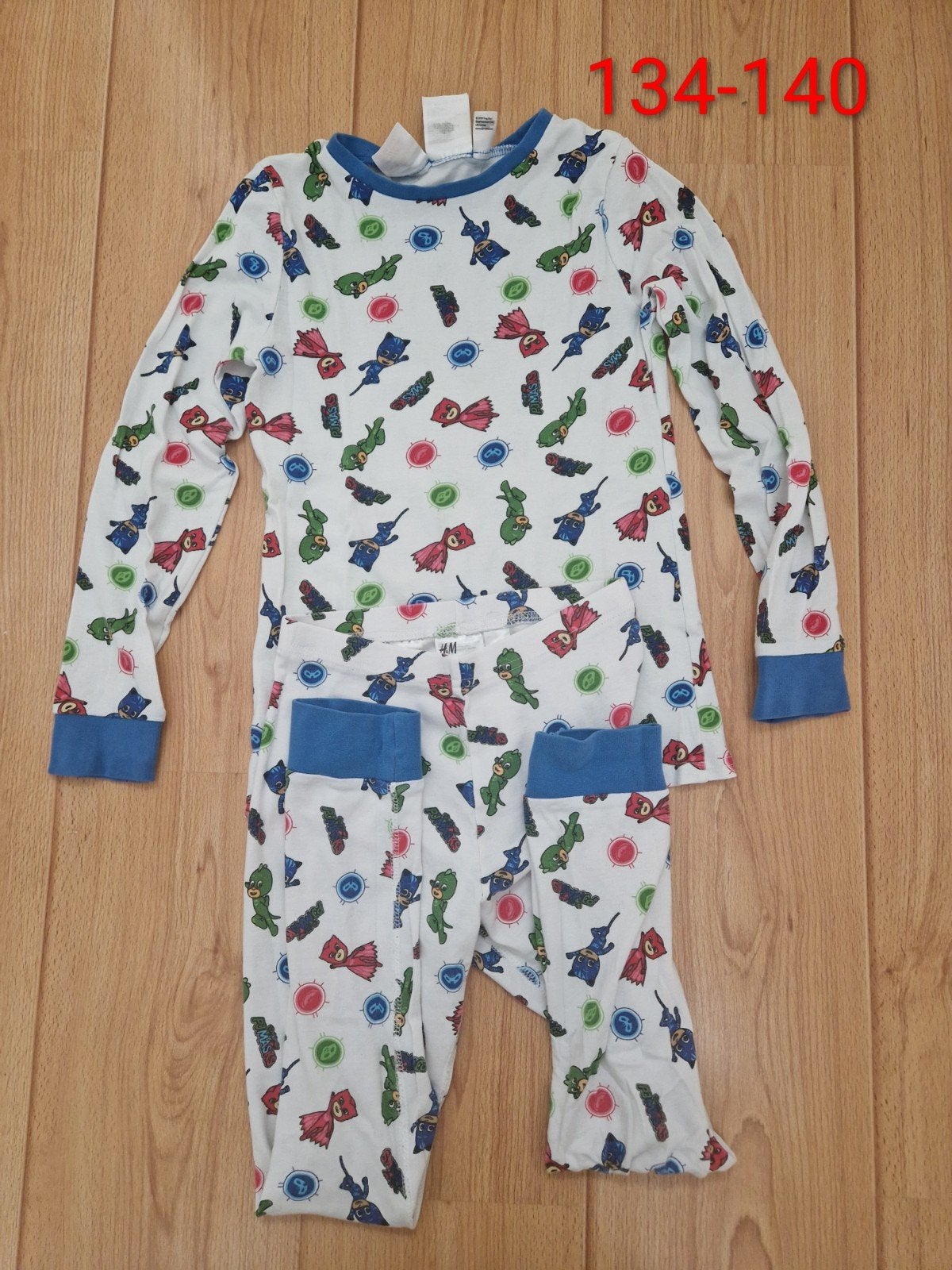 Pyjama pjmasks h&m 134-140, Nacht- of Onderkleding, Gebruikt, H&M, Ophalen of Verzenden