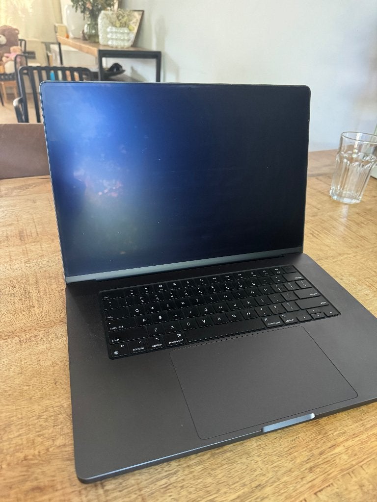 MacBook Pro 16” M4 Max 128GB 2TB – US Keyboard – Factuur, Computers en Software, Apple Macbooks, 1 TB of meer, 64 GB of meer, Qwerty