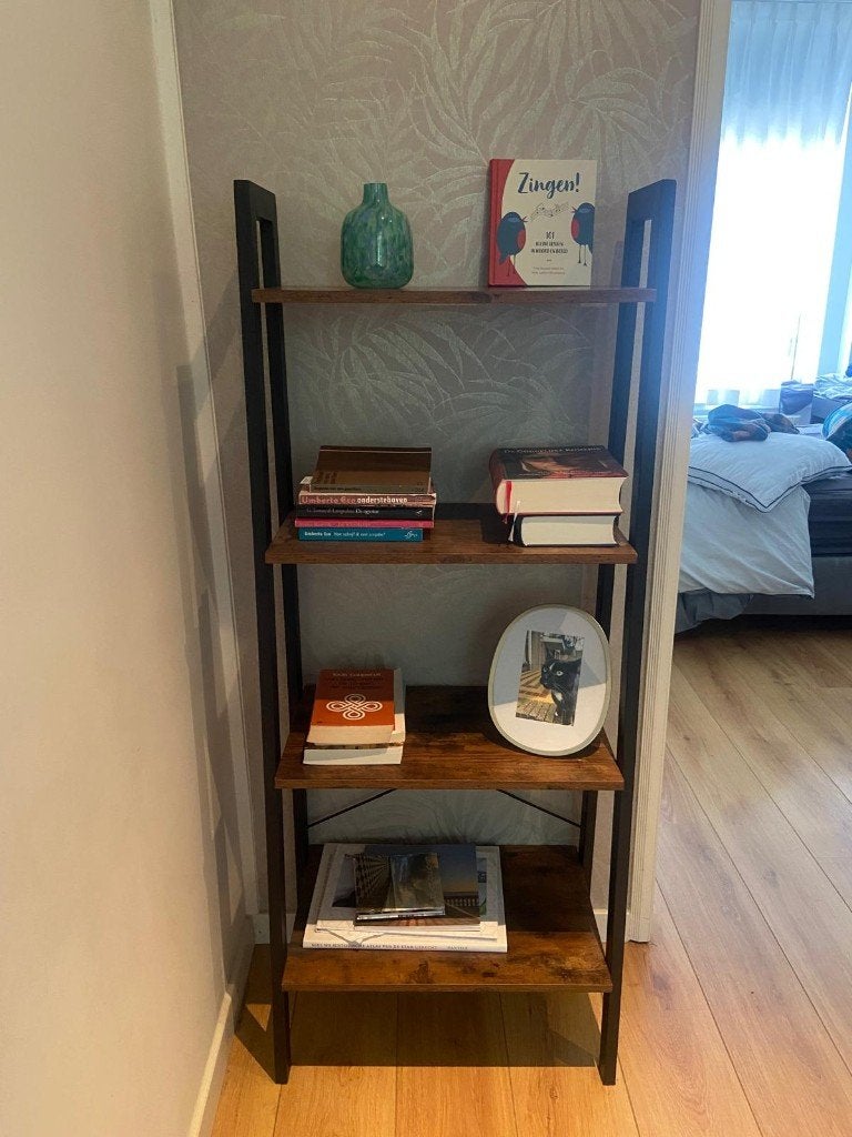 Industriële stellingkast of boekenkast, Ophalen, Zo goed als nieuw