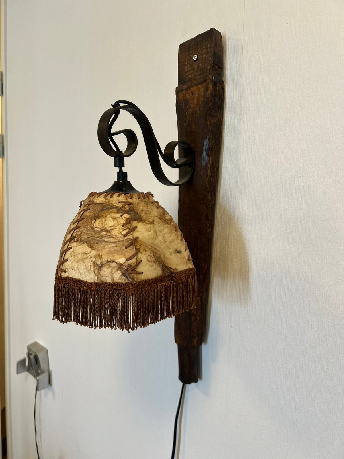 Te Koop : Wandlamp Hout Wand Lamp Verlichting Zie Foto’s, Ophalen of Verzenden, Gebruikt, Hout