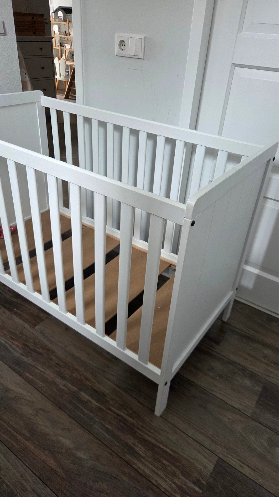 Wit babybedje Europe (incl matras), Kinderen en Baby's, Babywiegjes en Ledikanten, Ophalen, Gebruikt, Ledikant