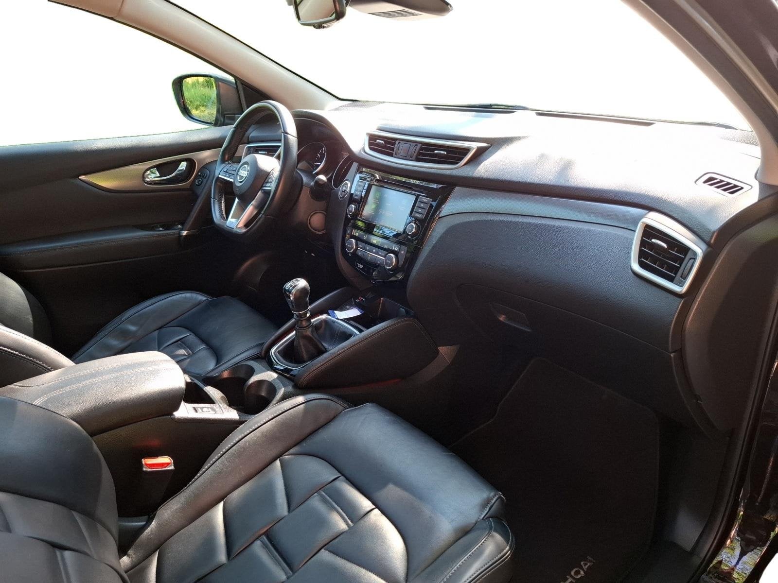 Nissan Qashqai 1.3 DIG-T Premium Edition | DEALLER ONDERHOUD, Auto's, Nissan, Voorwielaandrijving, 12 maanden, 687 kg, Gebruikt