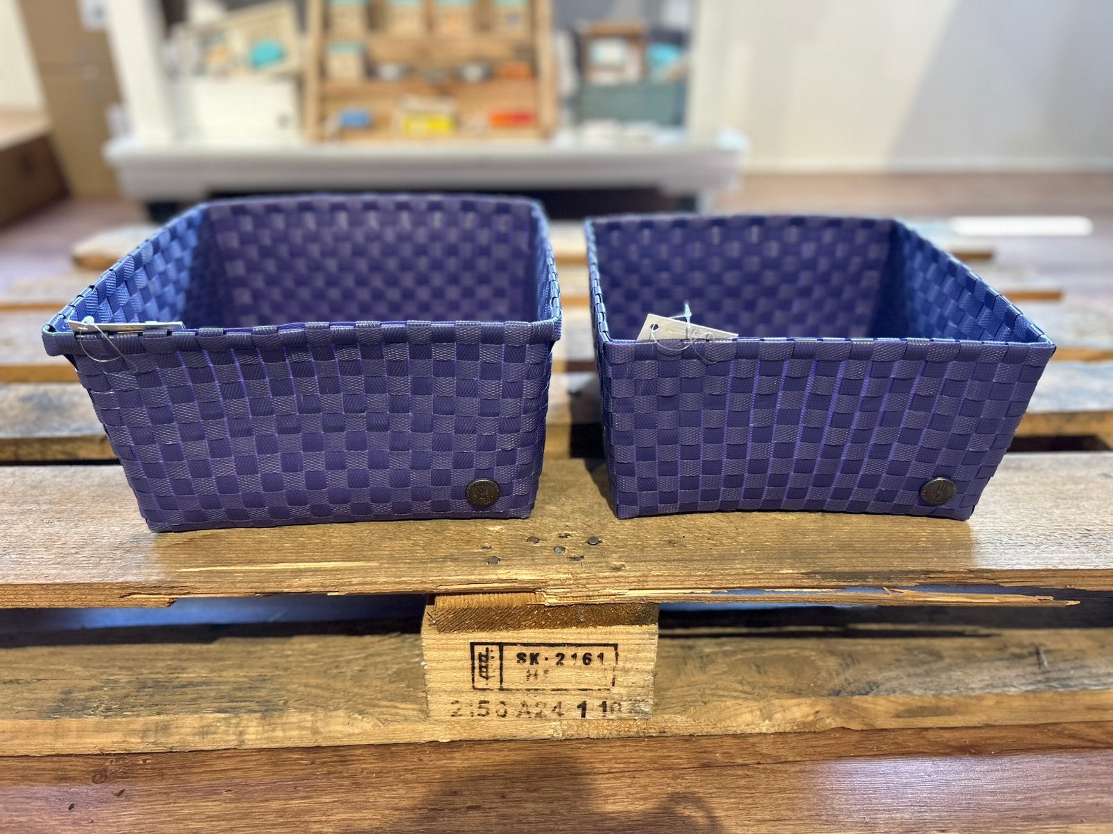 Manden Handed By - Kleur Lavender, Kunststof, Mand, Verzenden, Vierkant