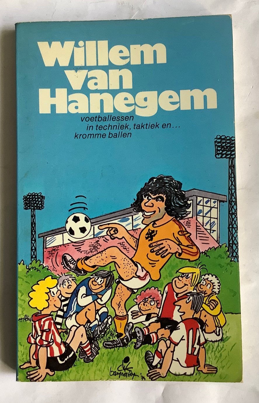 WILLEM VAN HANEGEM - VOETBALLESSEN, Ophalen of Verzenden, Zo goed als nieuw, Balsport