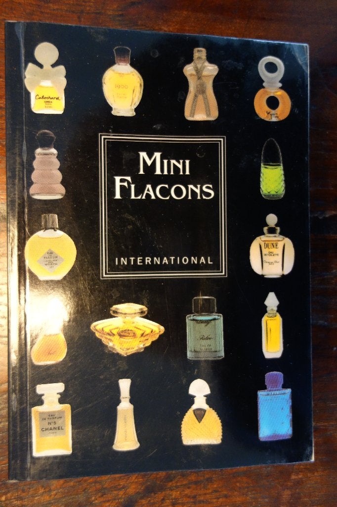 Boek Parfum Mini Flacons, Ophalen of Verzenden, Gelezen, Overige onderwerpen