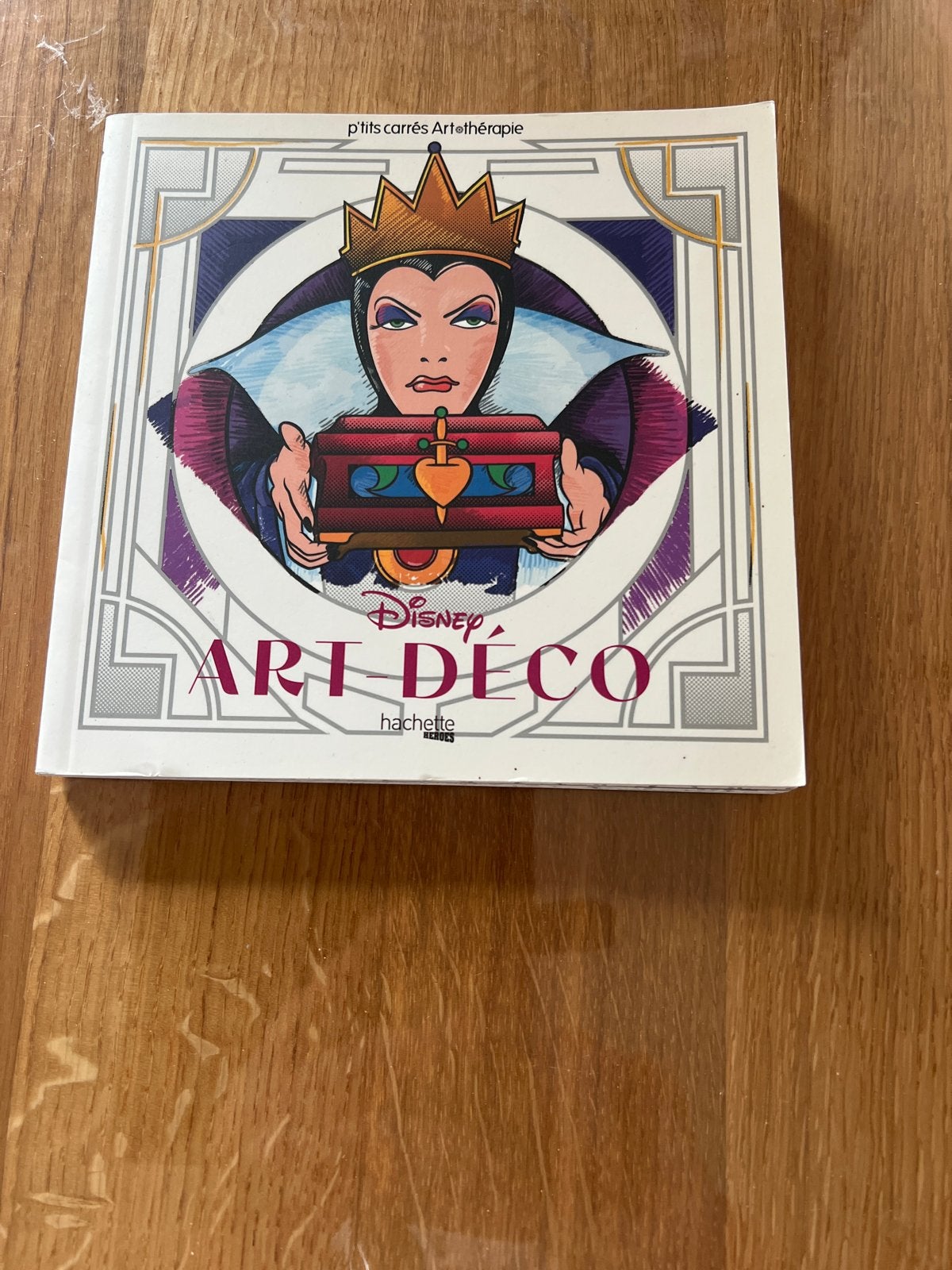 Disney Art Deco Kleurboek - Ontspanning en Creativiteit, Ophalen of Verzenden, Zo goed als nieuw