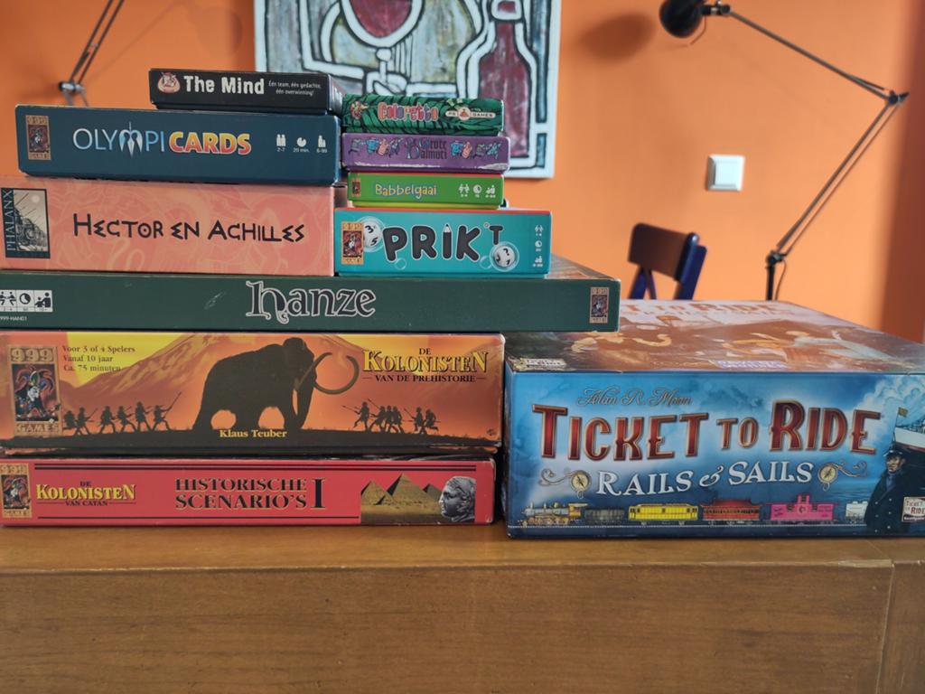 Spellen. Bordspellen. Kaartspellen, Hobby en Vrije tijd, Gezelschapsspellen | Bordspellen, Zo goed als nieuw, Ophalen of Verzenden