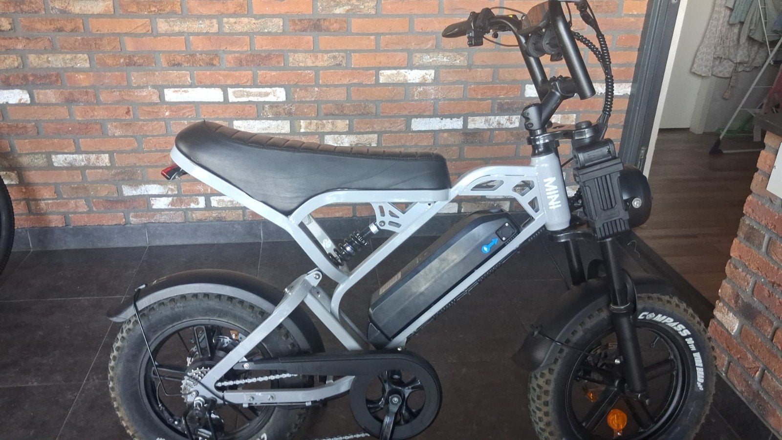 Mini V20 fatbike met 7 versnellingen en 1084 km op de teller, Overige merken, Gebruikt, Versnellingen, Schijfrem